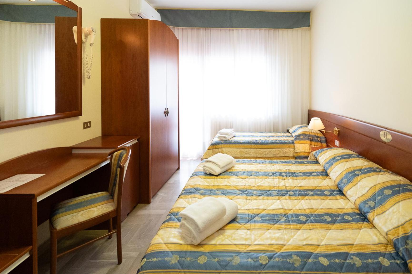 Easy Hotel Meryon Sottomarina Room photo
